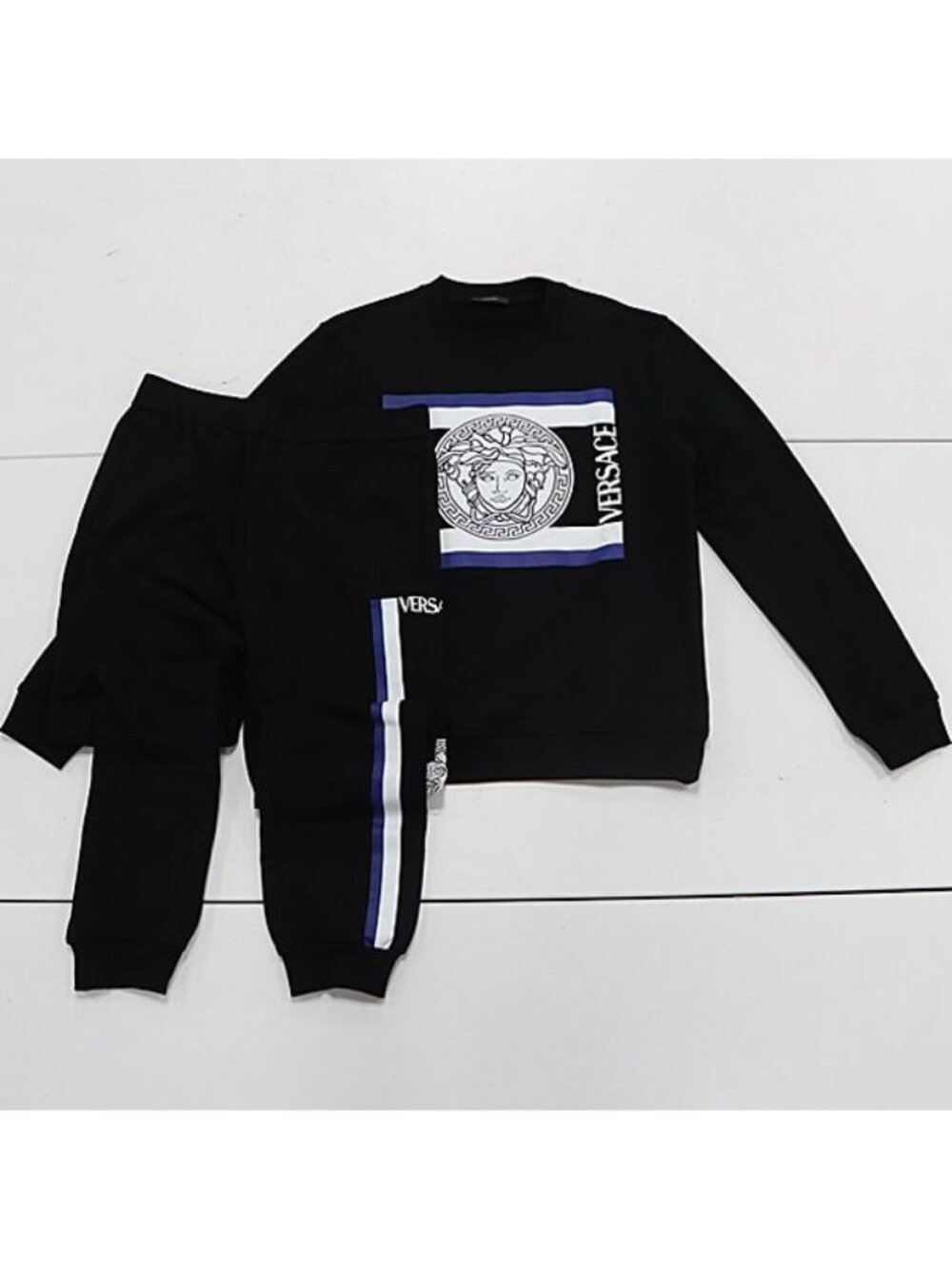 Versace Set Top and Bottom Black Color Apa Ako Abc